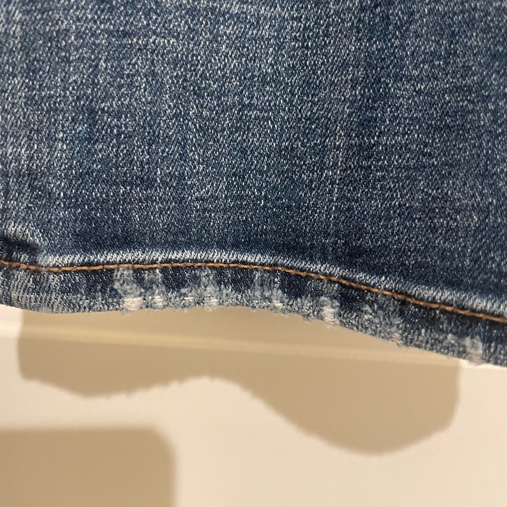 Chico's So Slimming Girlfriend Slim Leg Crop Jeans. Women’s size 10. - Picture 5 of 12